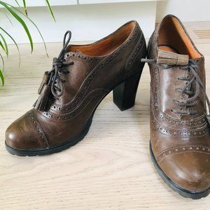 Geox Amphibiox Heeled Chocolate Brogues